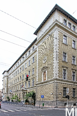 IMG_6226_Alkotmány u. 13_külső.jpg