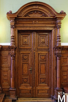 IMG_4303_Alkotmány u. 14_tárgyalóterem.jpg