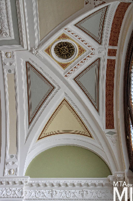 IMG_4150_Alkotmány u. 14_tárgyalóterem.jpg