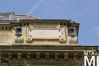 IMG_4651_Alkotmány u. 14_külső.jpg