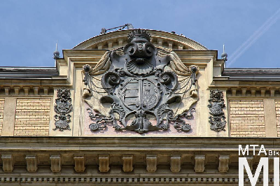 IMG_4650_Alkotmány u. 14_külső.jpg