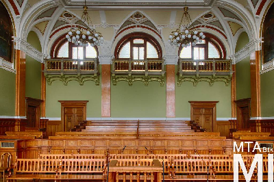 IMG_4138_Alkotmány u. 14_tárgyalóterem.jpg