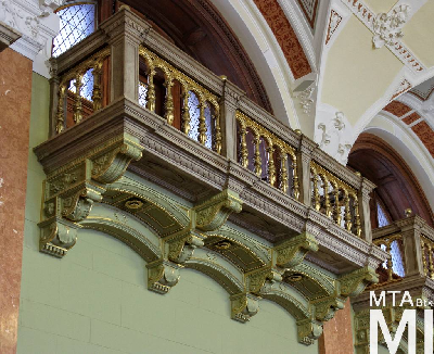 IMG_4245_Alkotmány u. 14_tárgyalóterem.jpg