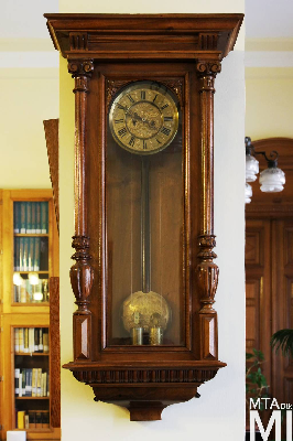 IMG_4477_Alkotmány u. 14_könyvtár.jpg