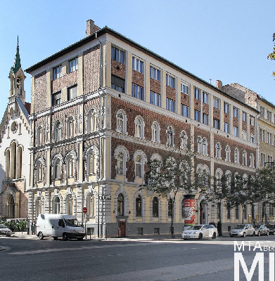 IMG_6728_Alkotmány u. 15_külső.jpg