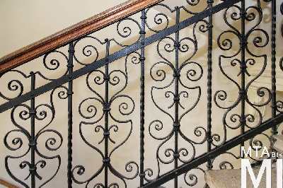 IMG_6746_Alkotmány u. 15_lépcsőház.jpg