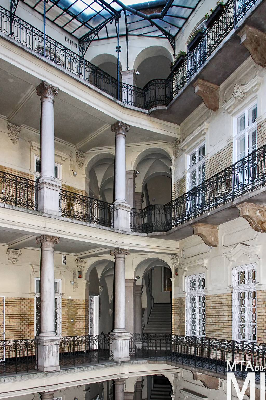 IMG_8803_Alkotmány u. 16_udvar.jpg