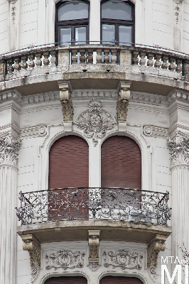 IMG_1135_Alkotmány u. 16_külső.jpg