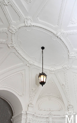 IMG_8767_Alkotmány u. 16_kapualj.jpg