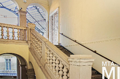 IMG_8806_Alkotmány u. 16_lépcsőház.jpg