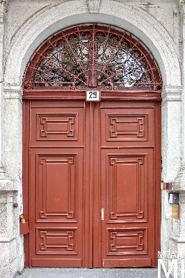 IMG_6277_Alkotmány u. 17 - Hold u. 29_kapu.jpg