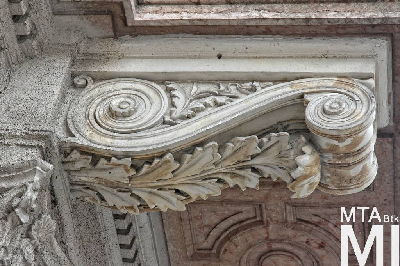 IMG_6282_Alkotmány u. 17 - Hold u. 29_külső.jpg