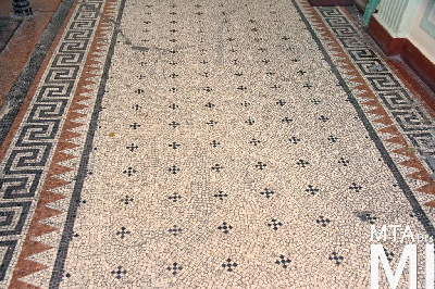 IMG_6309_Alkotmány u. 17 - Hold u. 29_lépcsőház.jpg