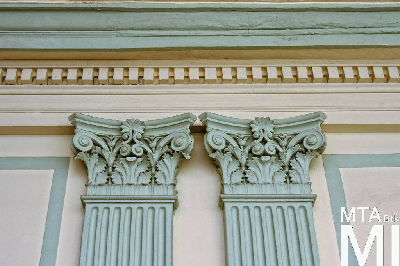 IMG_6318_Alkotmány u. 17 - Hold u. 29_lépcsőház.jpg