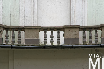 IMG_8949_Alkotmány u. 18_udvar.jpg