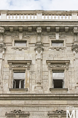 IMG_9050_Alkotmány u. 18_külső.jpg