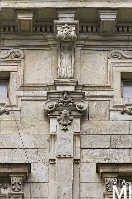 IMG_9049_Alkotmány u. 18_külső.jpg