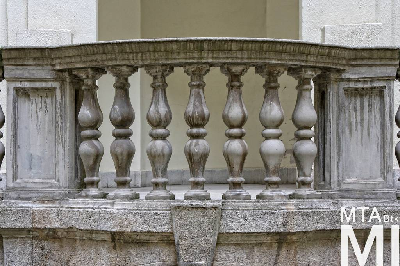 IMG_8934_Alkotmány u. 18_udvar.jpg