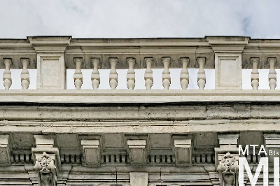 IMG_9047_Alkotmány u. 18_külső.jpg