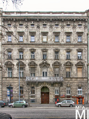 IMG_5706_Alkotmány u. 18_külső.jpg