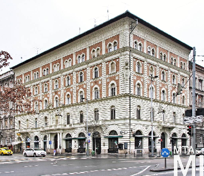 IMG_1092_Alkotmány u. 20_homlokzat.jpg