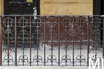 IMG_7030_Alkotmány u. 20_udvar_részlet.jpg