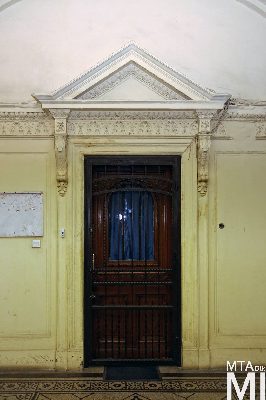 IMG_7006_Alkotmány u. 20_kapualj.jpg
