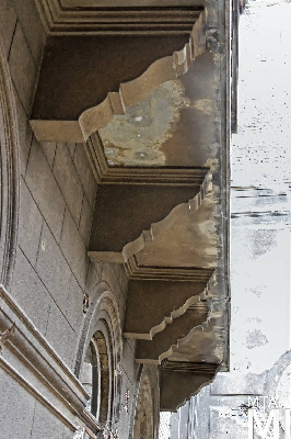 IMG_7021_Alkotmány u. 20_udvar_részlet.jpg