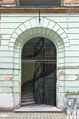 IMG_6365_Alkotmány u. 21_udvari homlokzat_részlet.jpg