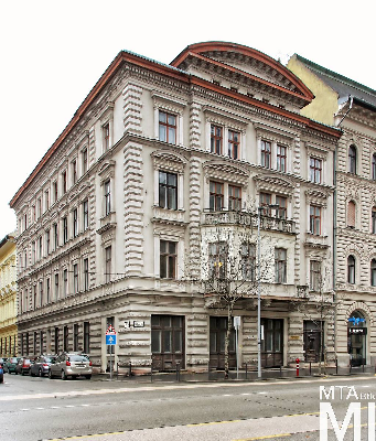 IMG_1059_Alkotmány u. 23_homlokzat.jpg