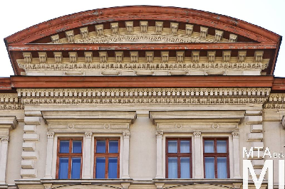 IMG_6722_Alkotmány u. 23_homlokzatrészlet.jpg