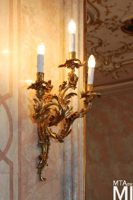 IMG_5389_Alkotmány u. 25_belső_volt_szalon.jpg