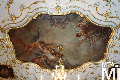 IMG_5377_Alkotmány u. 25_belső_volt_szalon.jpg