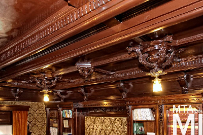 IMG_5275_Alkotmány u. 25_belső_volt_könyvtárszoba.jpg