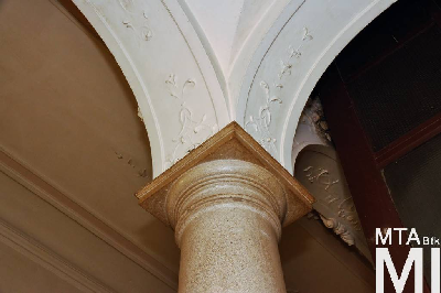 IMG_5537_Alkotmány u. 25_lépcsőház.jpg