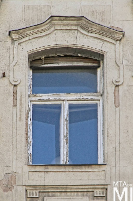 IMG_1732_Alkotmány u. 27_homlokzatrészlet.jpg