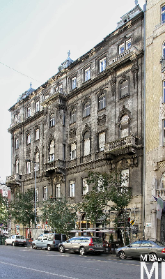 IMG_6642_Alkotmány u. 31_homlokzat.jpg