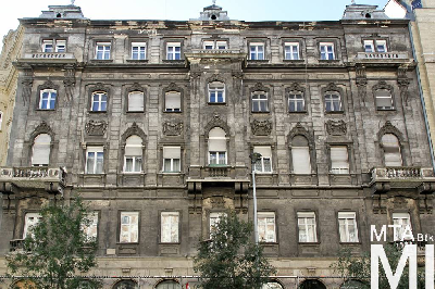 IMG_6644_Alkotmány u. 31_homlokzat.jpg