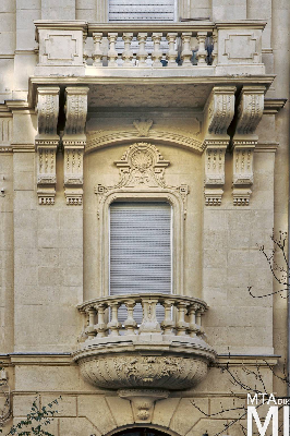 IMG_8762_Alkotmány u. 31_homlokzatrészlet.jpg