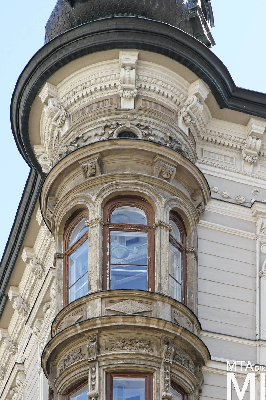 IMG_6781_Alkotmány u. 3_homlokzat_részlet.jpg