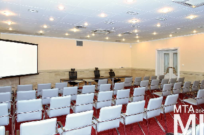 IMG_0977_Alkotmány u. 3_belső.jpg