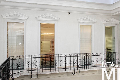 IMG_0168_Alkotmány u. 5_udvari_homlokzat_részlet.jpg