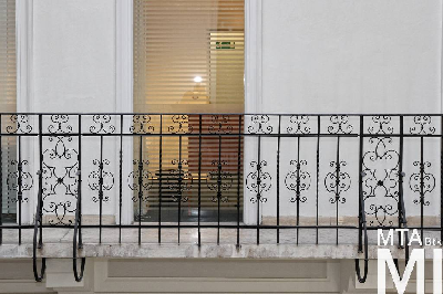 IMG_0166_Alkotmány u. 5_udvari_homlokzat_részlet.jpg