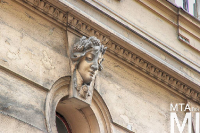 IMG_6171_Alkotmány u. 6_homlokzat_részlet.jpg