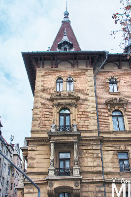 IMG_1015_Alkotmány u. 6_homlokzat_részlet.jpg