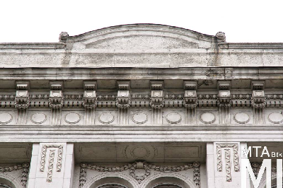 IMG_6190_Alkotmány u. 8_Alkotmány utcai homlokzat_részlet.jpg