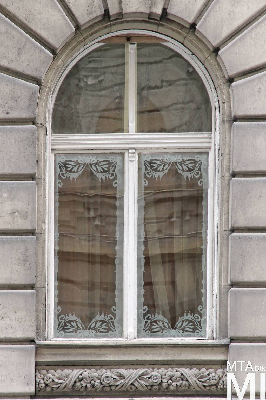 IMG_6202_Alkotmány u. 8_Szemere utcai homlokzat_részlet.jpg