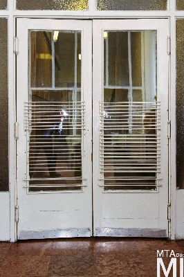 IMG_2405_Alkotmány u. 9-11_folyosó.jpg