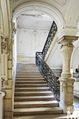 IMG_6508_Alkotmány u. 10_lépcsőház.jpg