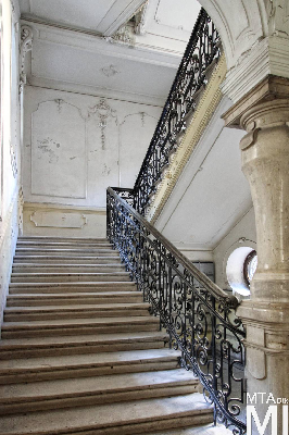 IMG_6507_Alkotmány u. 10_lépcsőház.jpg